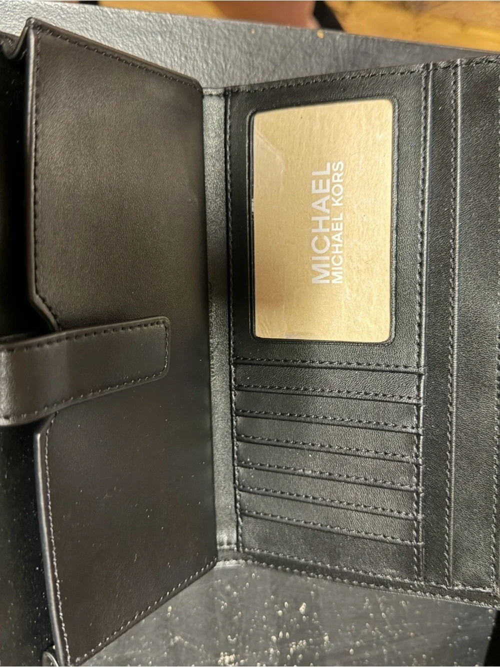 Michael Kors Jet large compact wallet ball and grey.